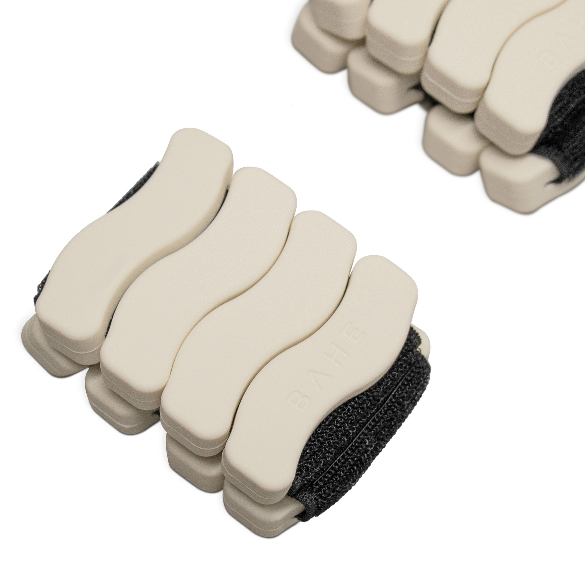 500g wrist weights with ergonomic silicone design — BAHE’s accessory for strength, tone, and mobility training.